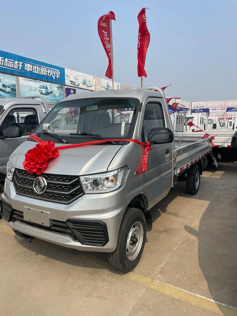 东风小霸王轻型货车全方位评测:质量可靠(图2) 东风小霸王轿车_东风牌小霸王车型参数_东风小霸王车怎么样?