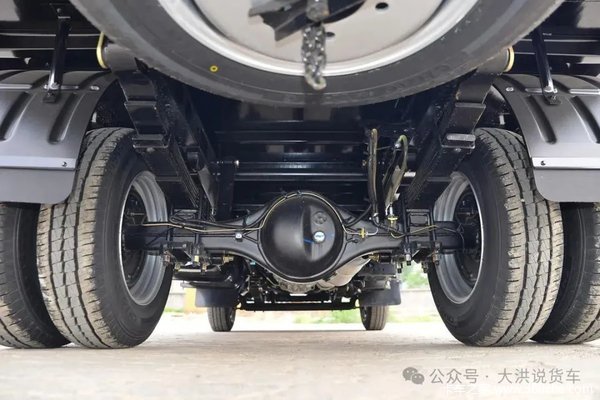 四川东风货车专营详解福瑞卡参数明细(图4) 四川东风货车专营详解福瑞卡参数明细(图4)